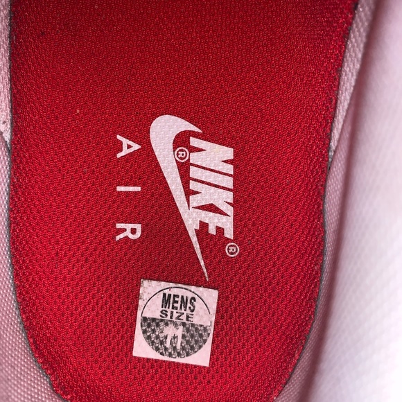 Nike Air Force 1s! Red and white barely worn - Picture 4 of 4